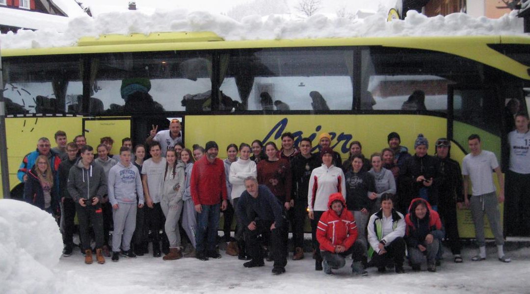 Die TSV-Handballfamilie beim Skiwochenende im Kleinwalsertal